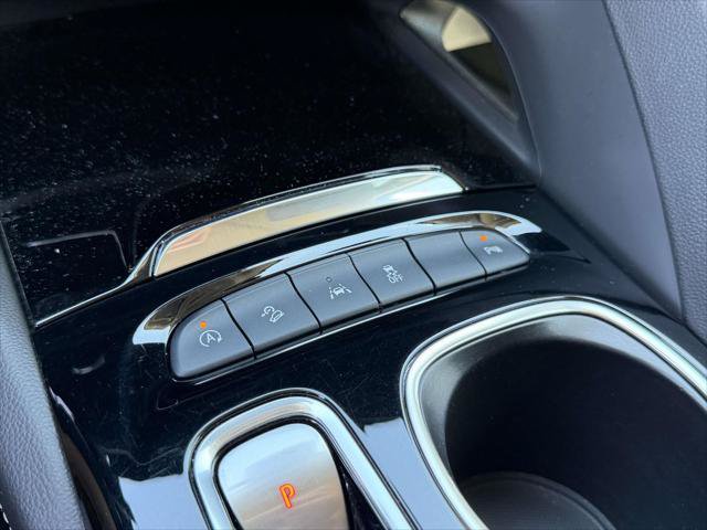 Used 2023 Buick Envision Essence w/ Sport Touring Package AWD/4WD image 33