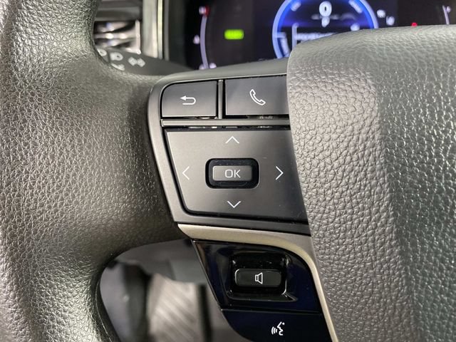 Used 2025 Toyota Camry LE FWD image 17