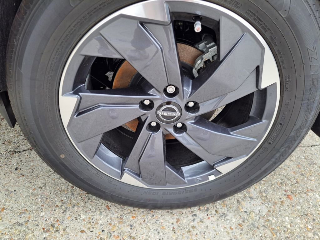 Used 2026 Nissan Rogue SV image 20