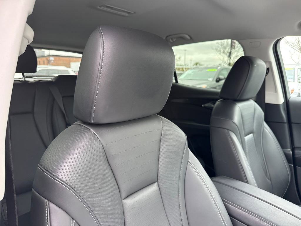 Used 2025 Buick Envision Preferred image 15