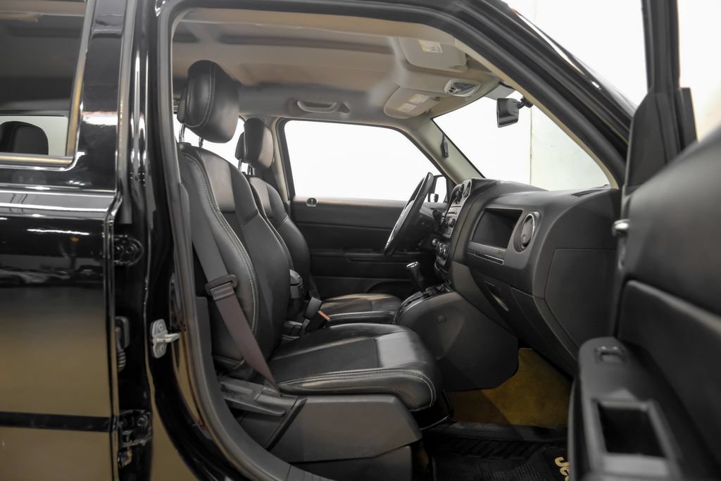 Used 2017 Jeep Patriot Sport w/ Power Value Group FWD image 35