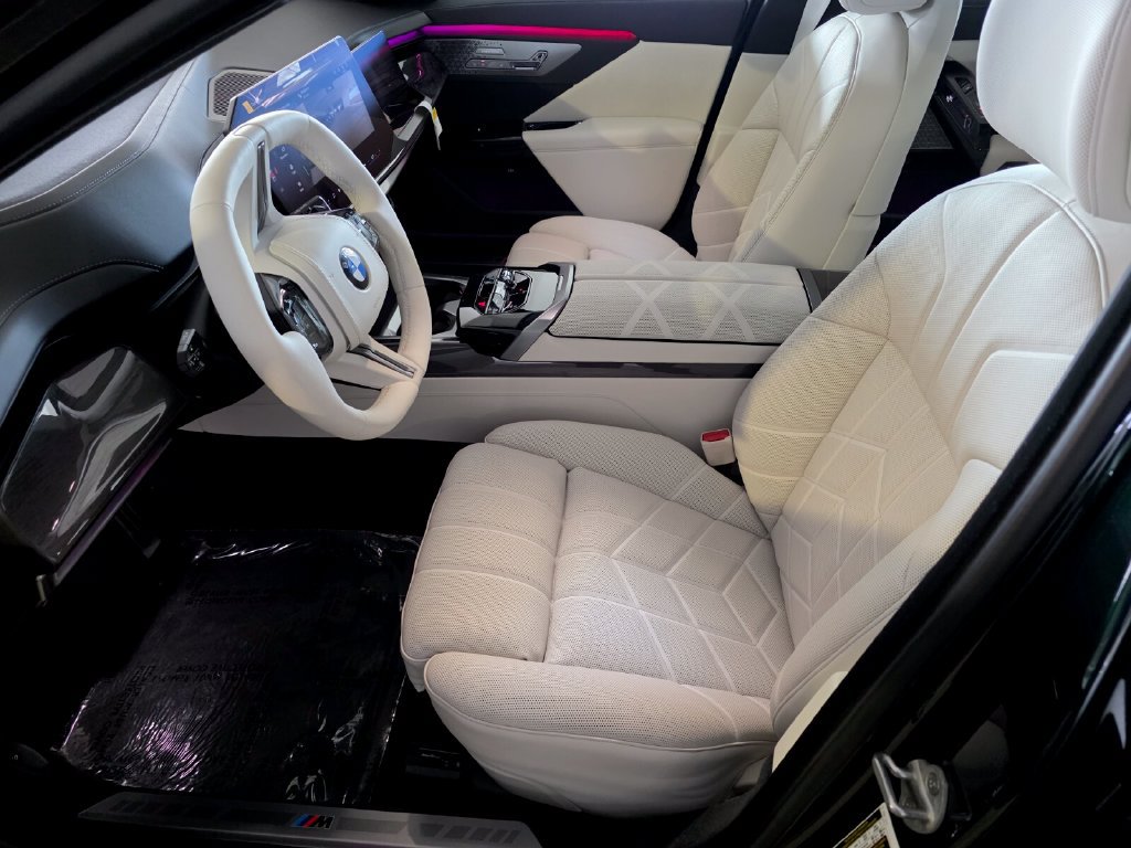 New 2027 BMW 740i w/ Executive Package RWD image 7