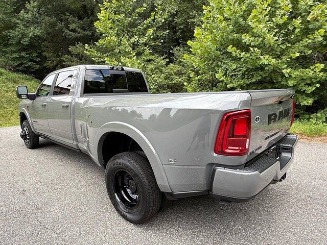 New 2026 RAM 3500 Limited AWD/4WD image 12