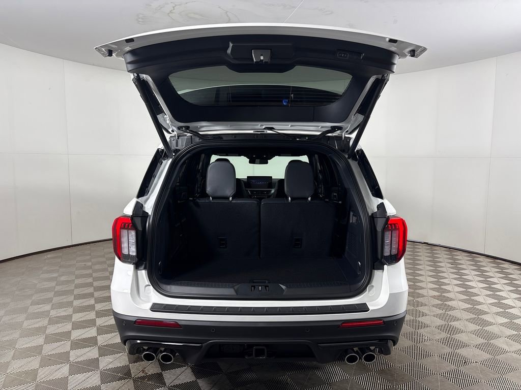 New 2026 Ford Explorer ST w/ Sun And Sound Package image 28