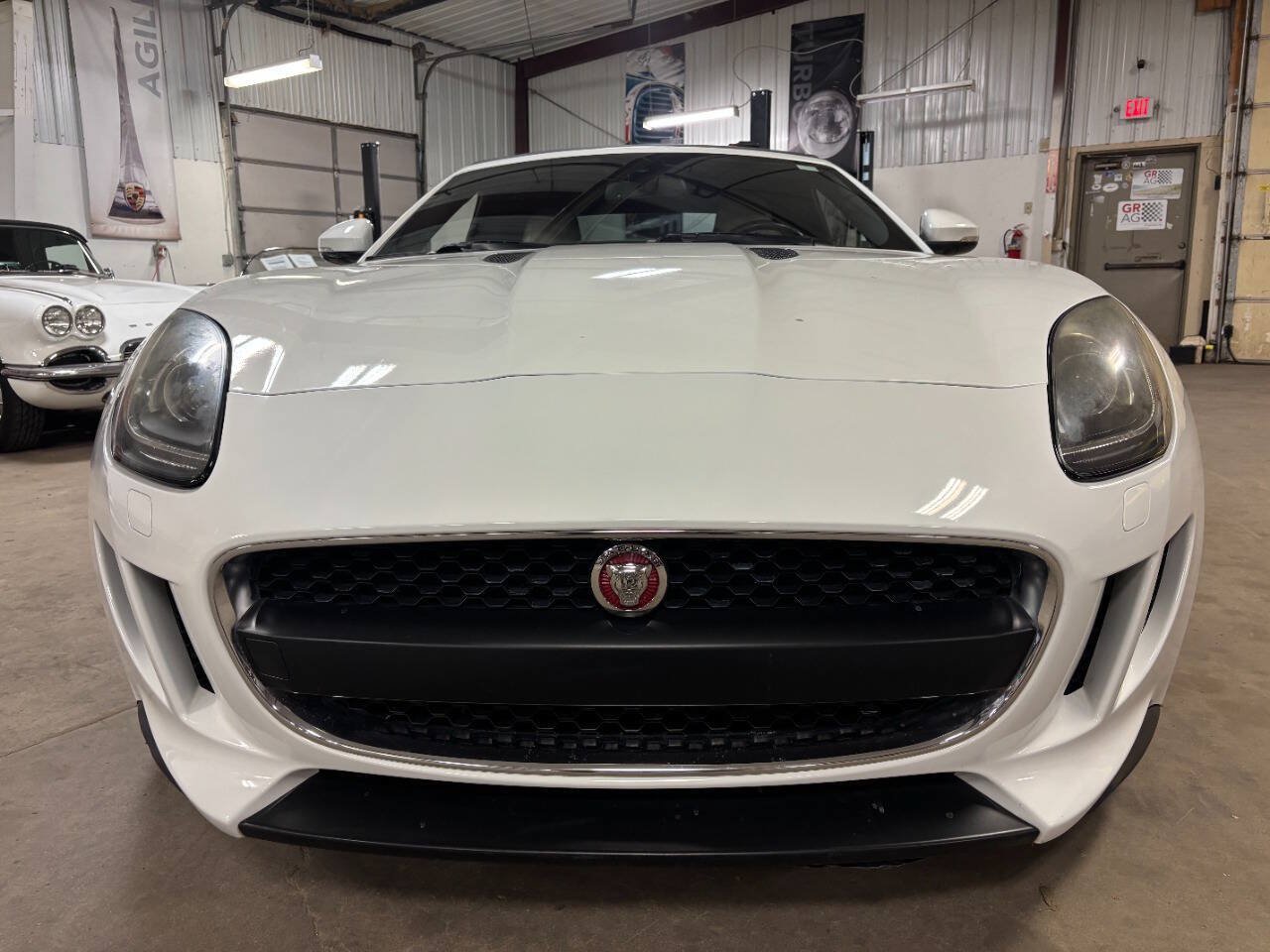 Used 2014 Jaguar F-TYPE Convertible RWD image 9