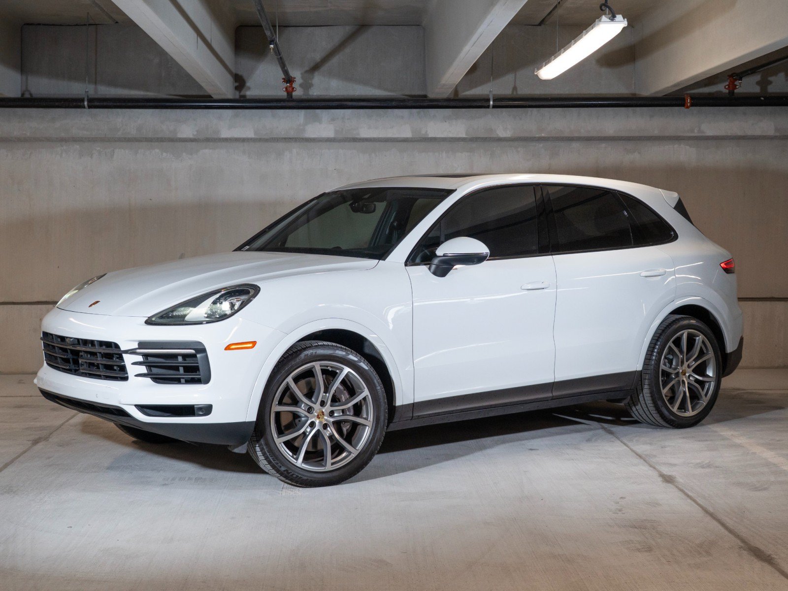 Certified 2023 Porsche Cayenne AWD/4WD image 1