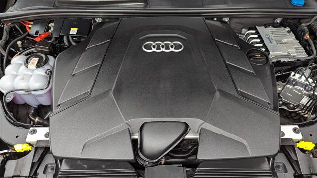 Used 2022 Audi Q7 3.0T Premium w/ Convenience Package AWD/4WD image 31