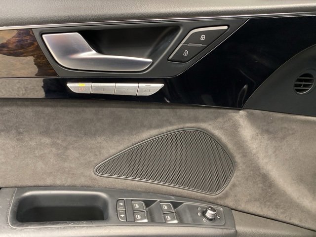 Used 2012 Audi A8 L 4.2 image 27