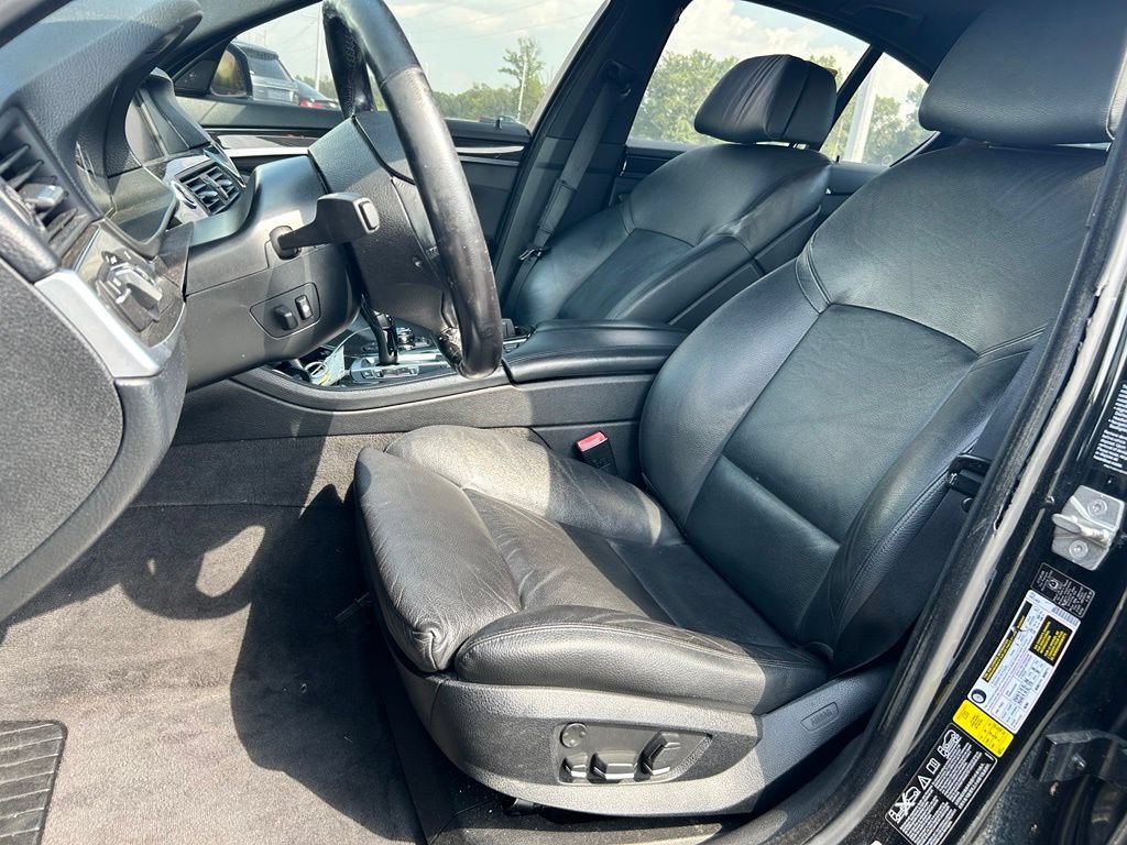 Used 2012 BMW 550i xDrive Sedan AWD/4WD image 12
