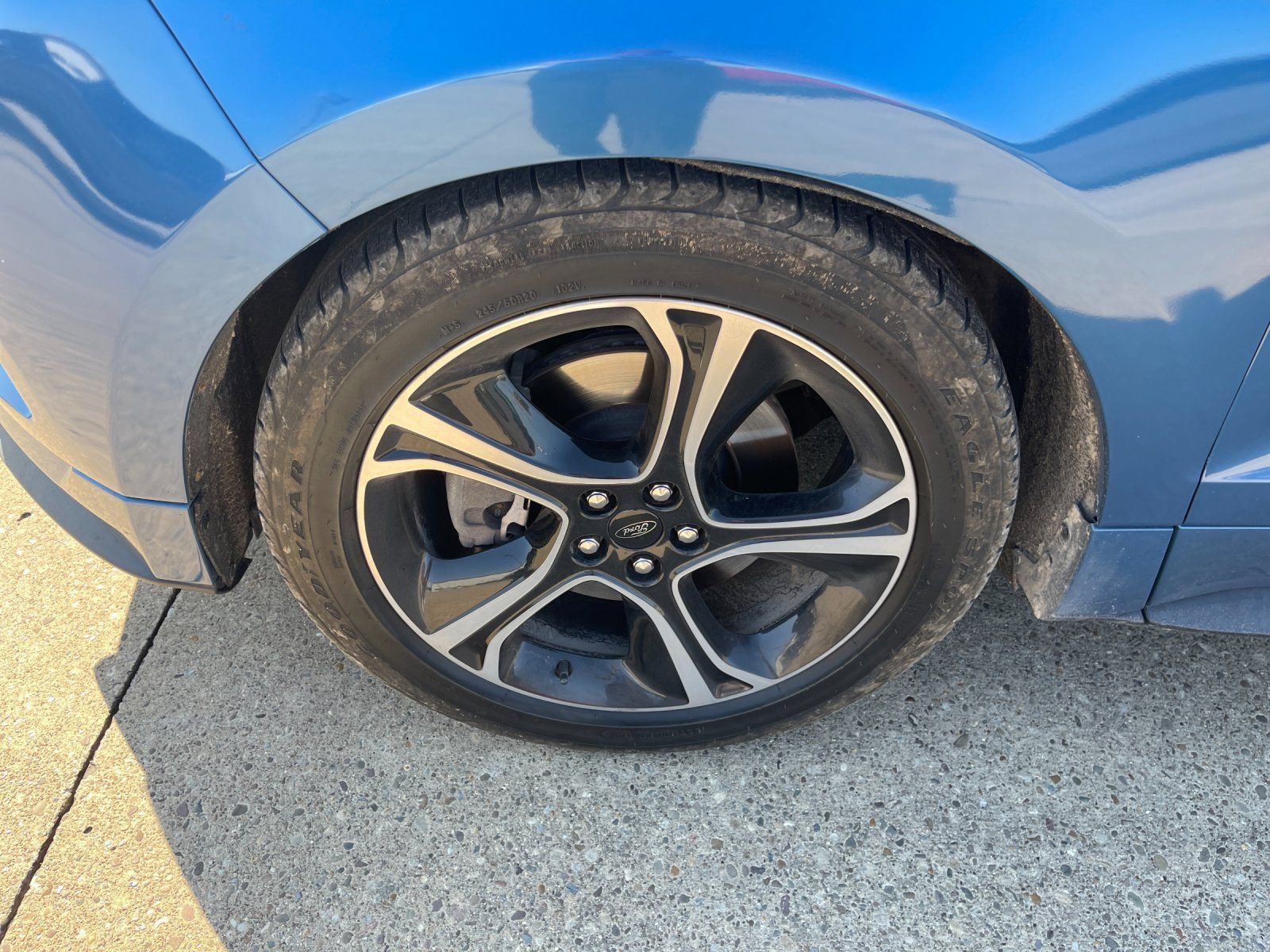 Used 2019 Ford Edge ST w/ Convenience Package image 9