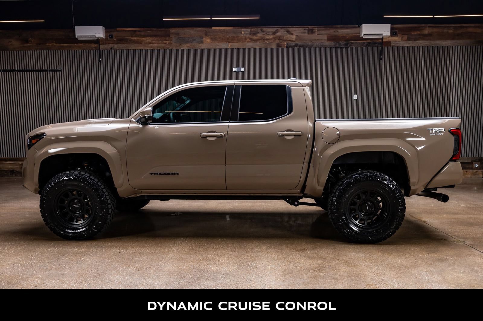 Used 2026 Toyota Tacoma TRD Sport w/ TRD Sport Premium Package AWD/4WD image 6
