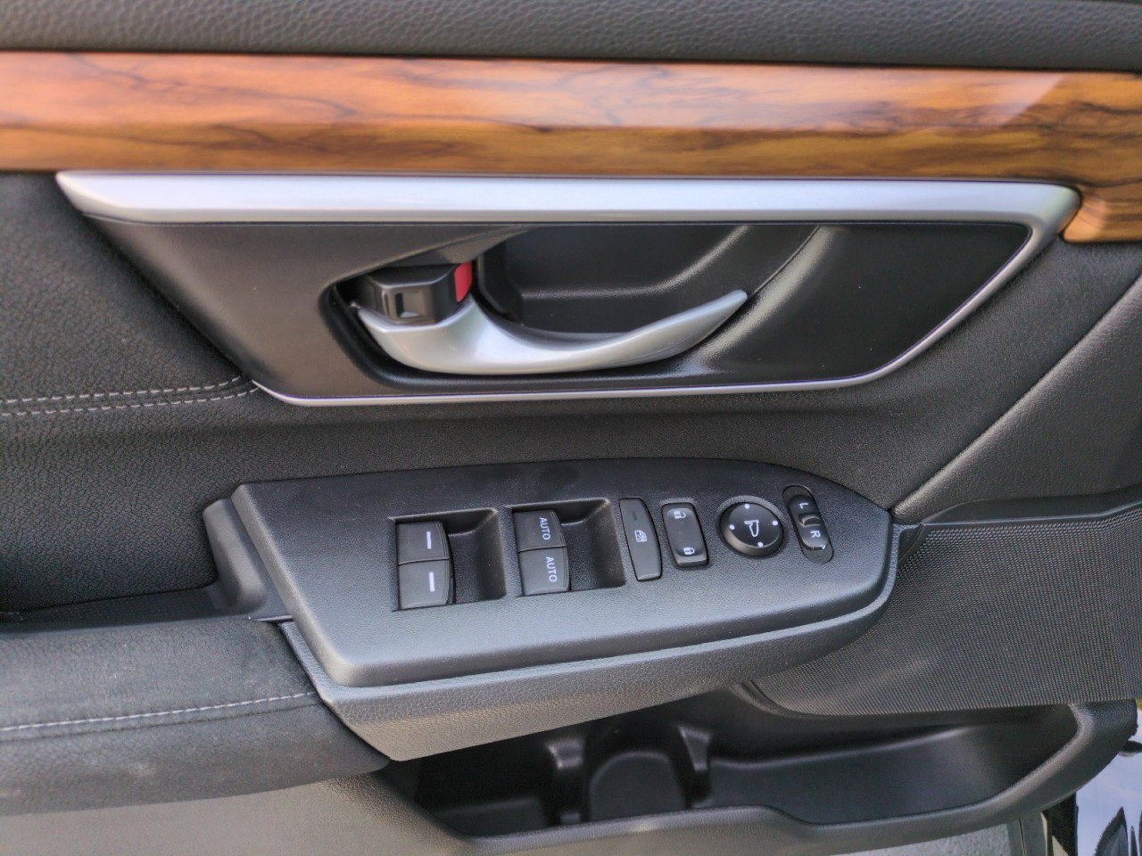 Used 2022 Honda CR-V EX image 15