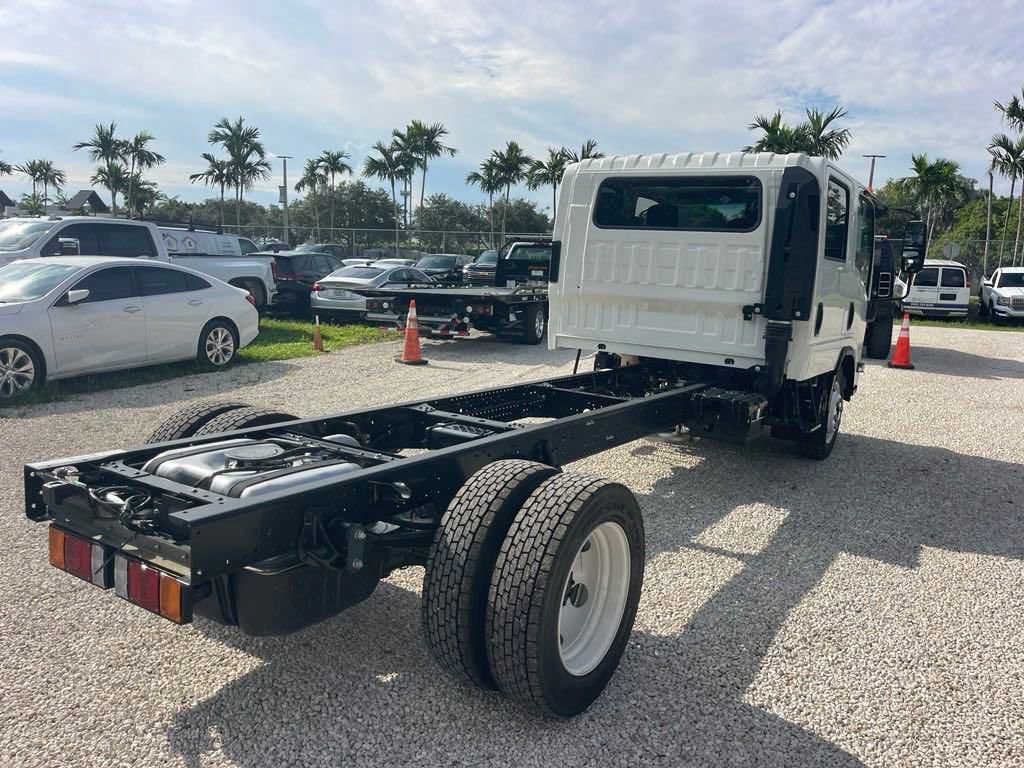 New 2024 Chevrolet Low Cab Forward image 4