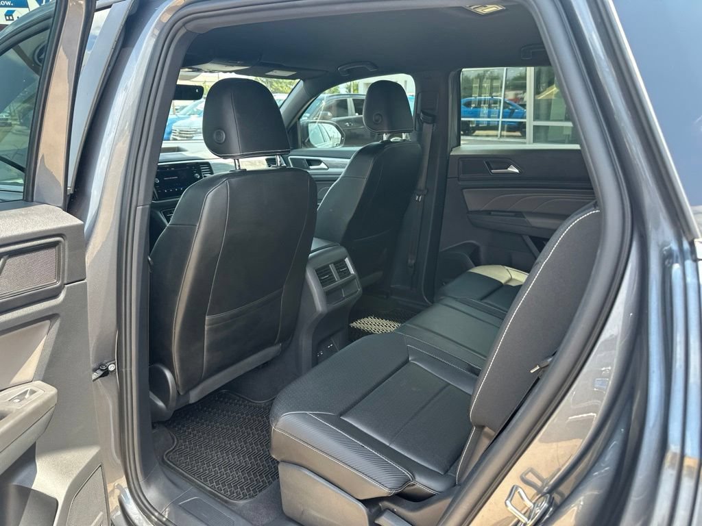 Used 2023 Volkswagen Atlas Cross Sport SE AWD/4WD image 14