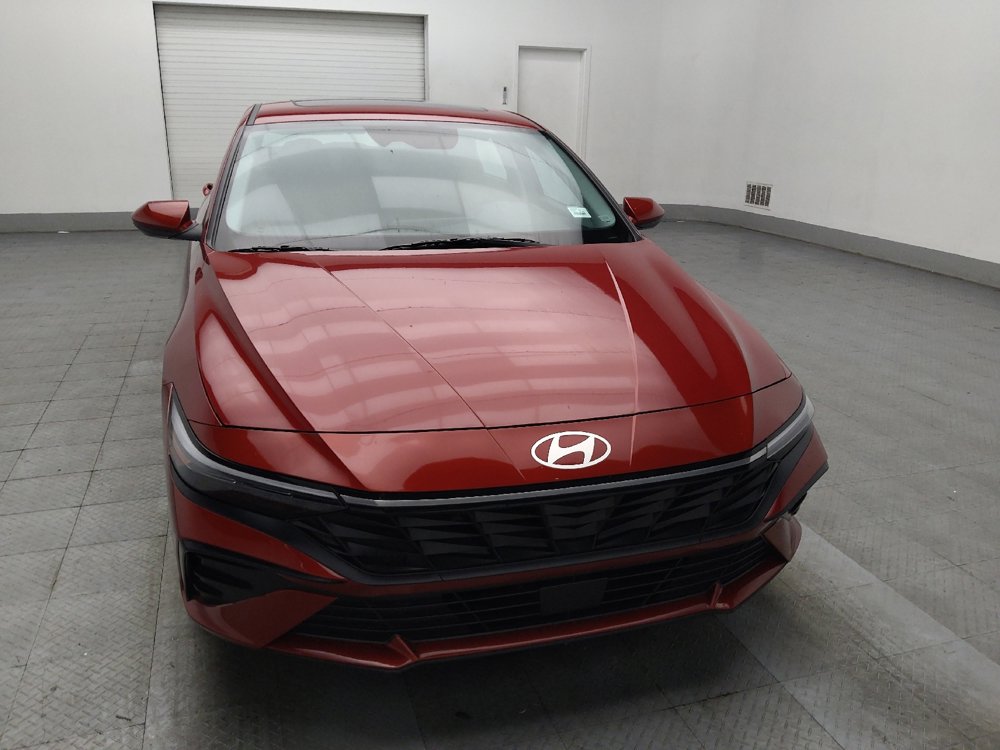 Used 2025 Hyundai Elantra SEL image 14