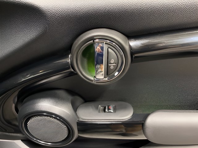 Used 2021 MINI Cooper SE w/ 6.5" Touchscreen Package FWD image 26