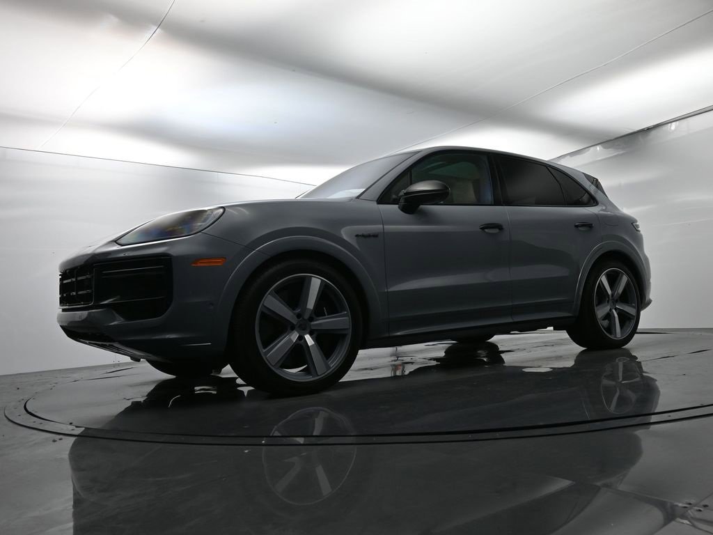Used 2025 Porsche Cayenne Turbo image 50