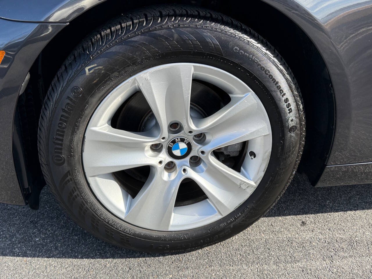 Used 2013 BMW 528i xDrive Sedan AWD/4WD image 7