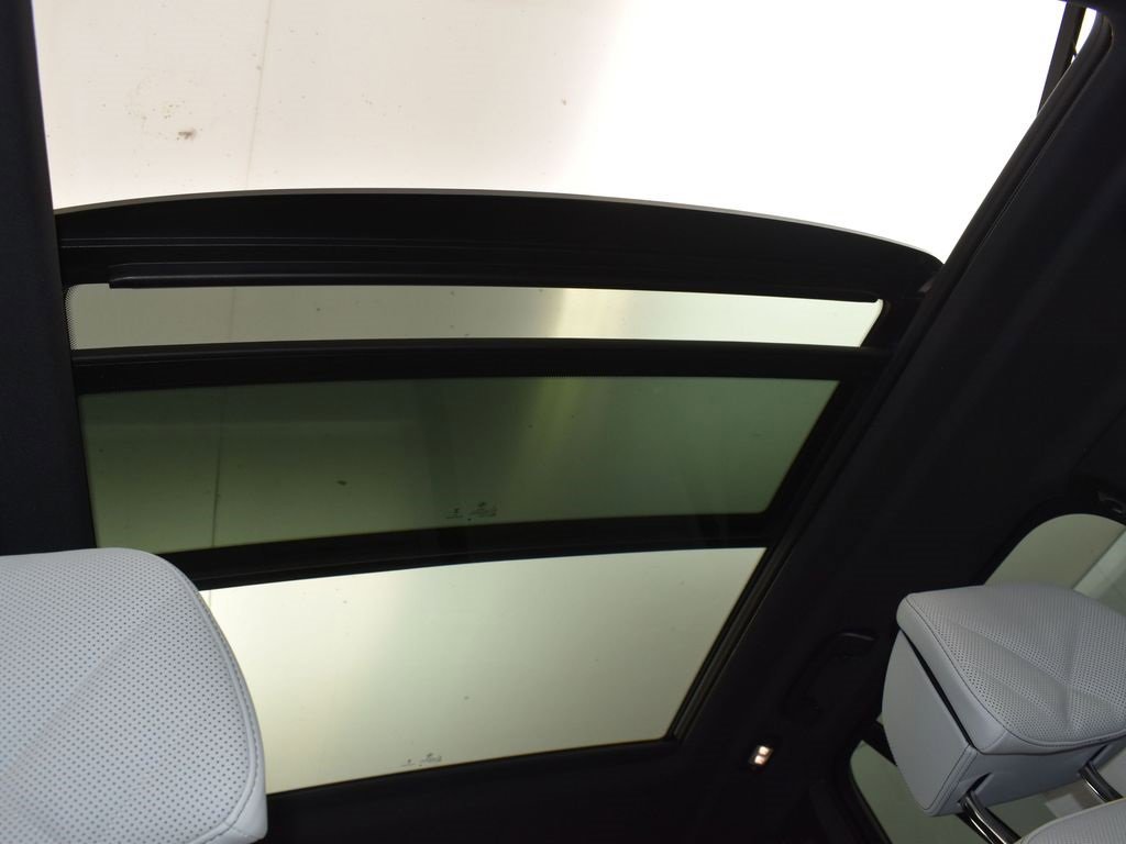 New 2026 BMW X5 xDrive50e image 26