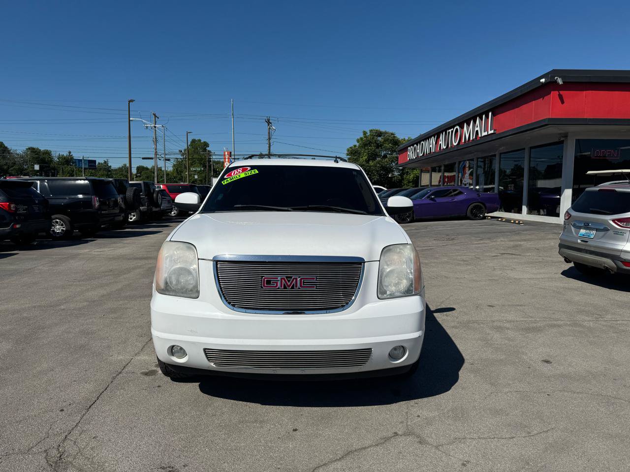 Used 2008 GMC Yukon SLT w/ SLT Preferred Equipment Group AWD/4WD image 8