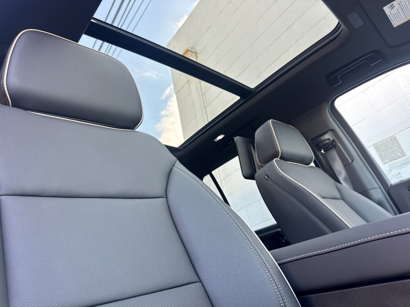 New 2026 Chevrolet Suburban Premier RWD image 19