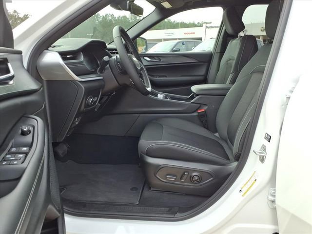 New 2026 Jeep Grand Cherokee Laredo X image 14