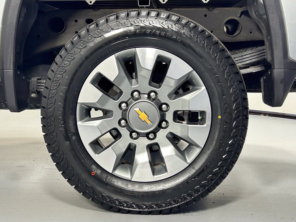 Used 2025 Chevrolet Silverado 2500 Custom w/ Custom Value Package AWD/4WD image 32