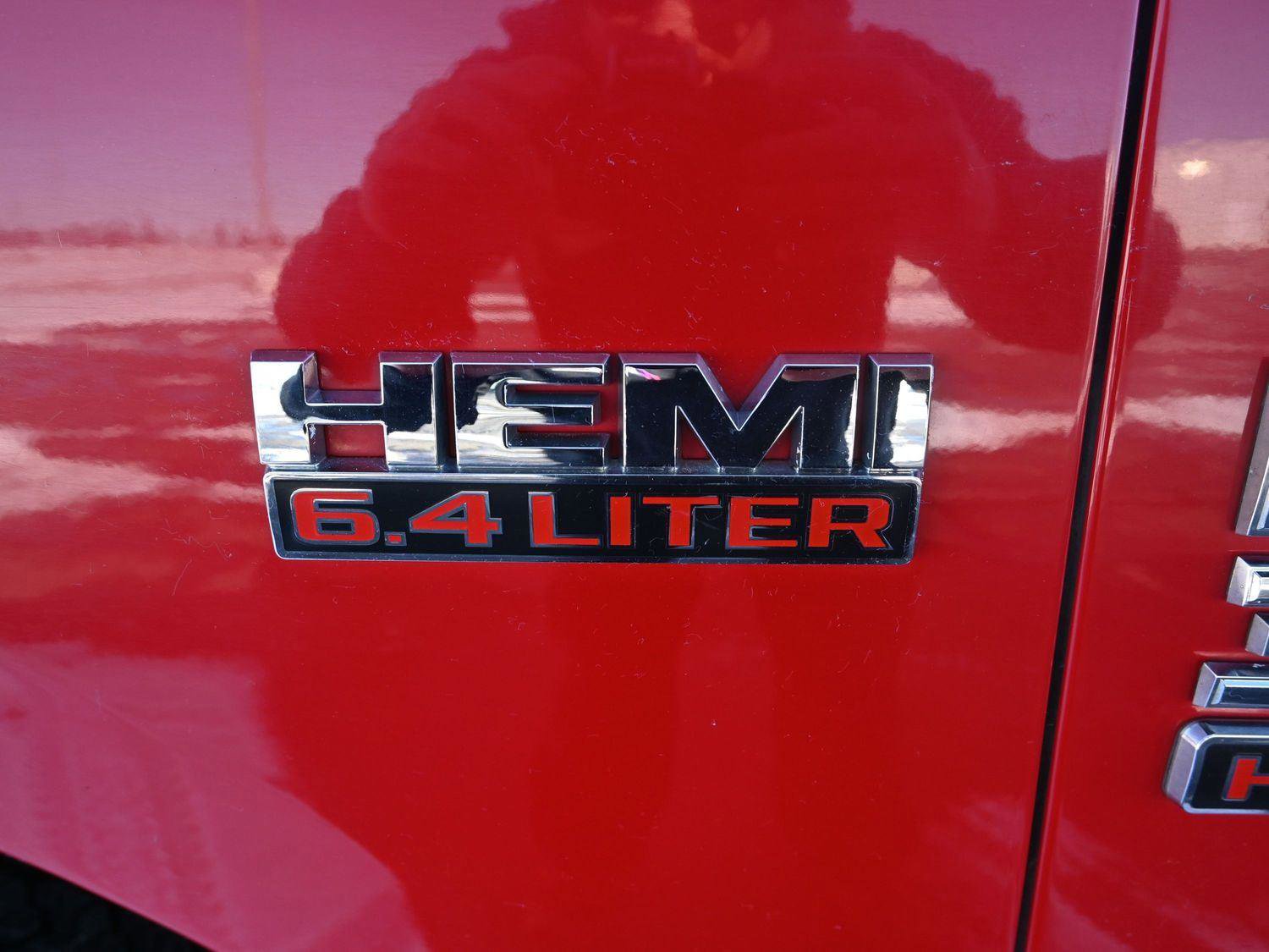 Used 2018 RAM 3500 Tradesman w/ Chrome Appearance Group image 5