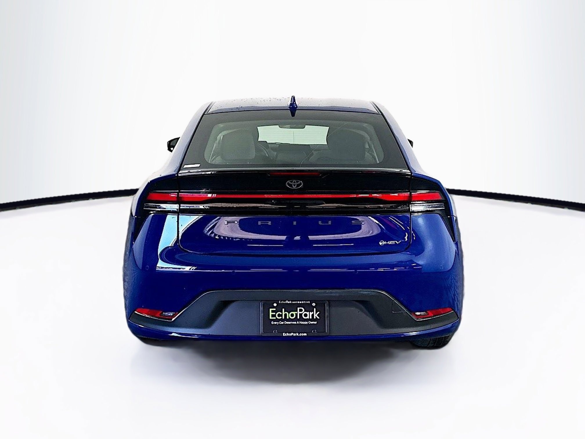 Used 2025 Toyota Prius LE image 7