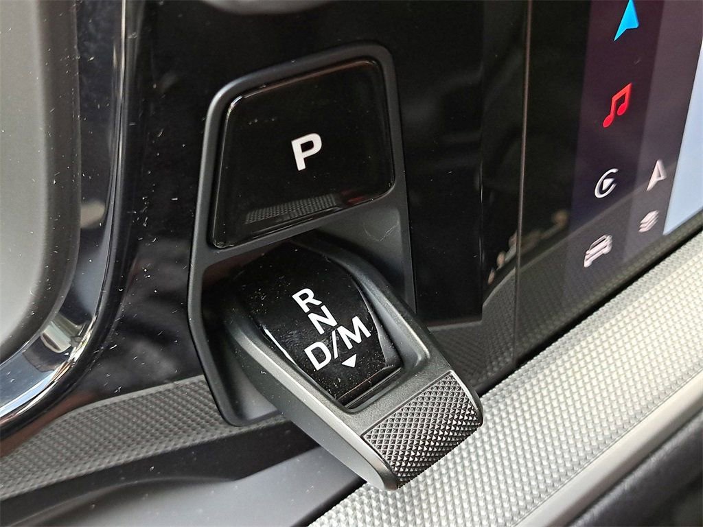 Certified 2025 Porsche Cayenne image 34