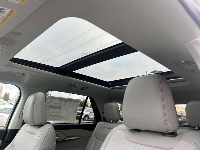 New 2025 Ford Explorer Active w/ Active Comfort Package image 12