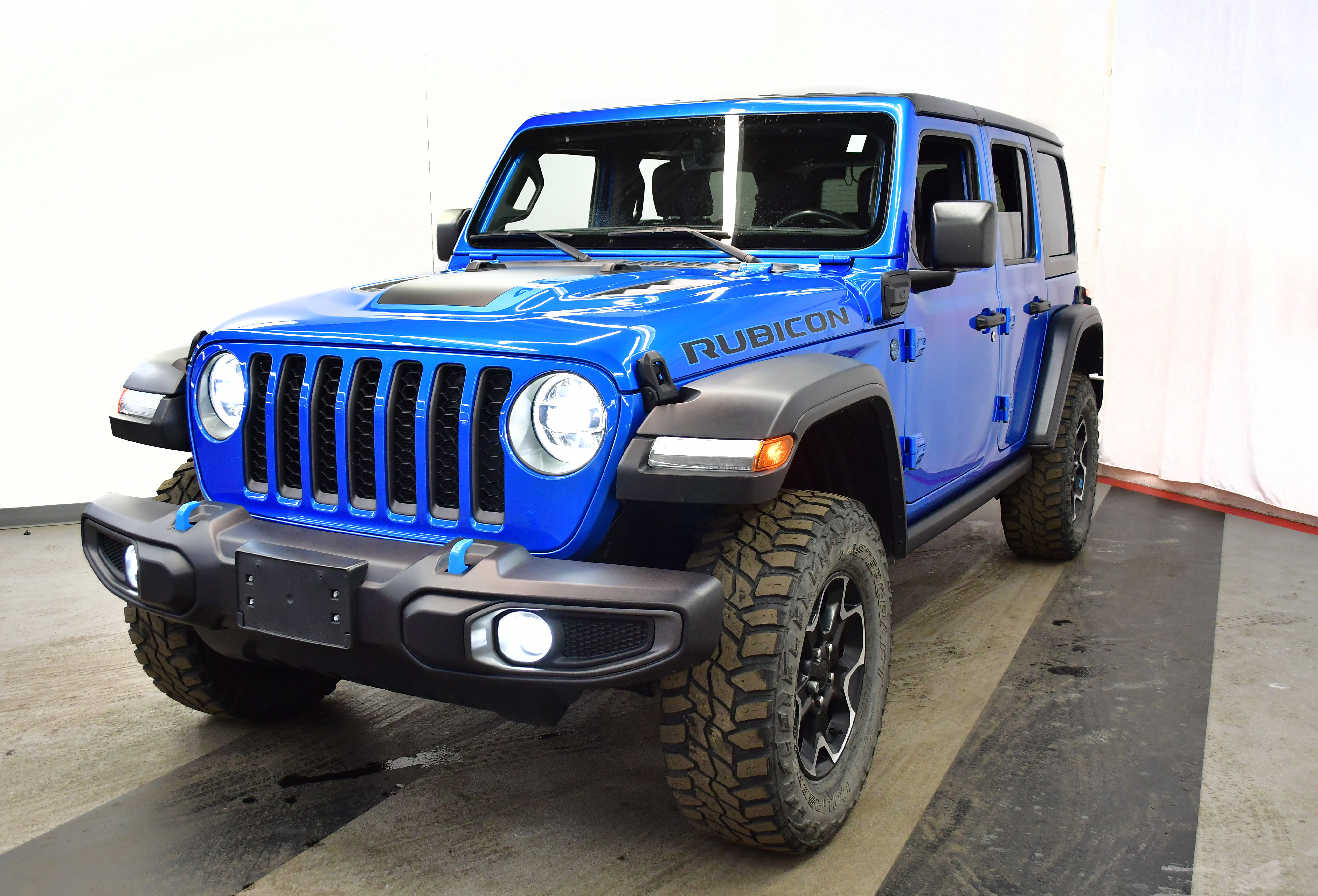 Used 2021 Jeep Wrangler Unlimited Rubicon 4xe w/ Cold Weather Group image 5