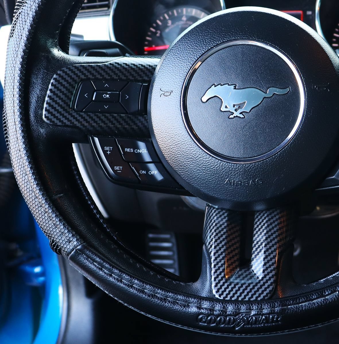 Used 2017 Ford Mustang Premium RWD image 48