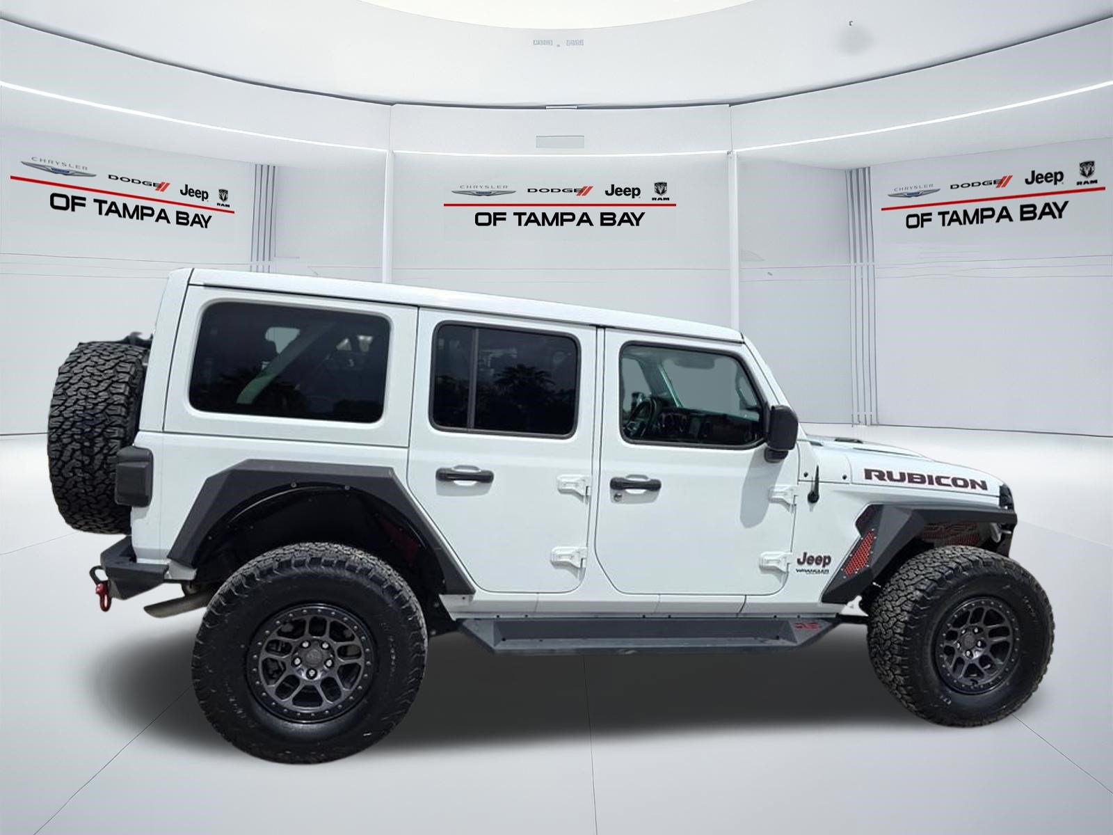 Used 2022 Jeep Wrangler Unlimited Rubicon w/ Xtreme Recon 35" Tire Package AWD/4WD image 7
