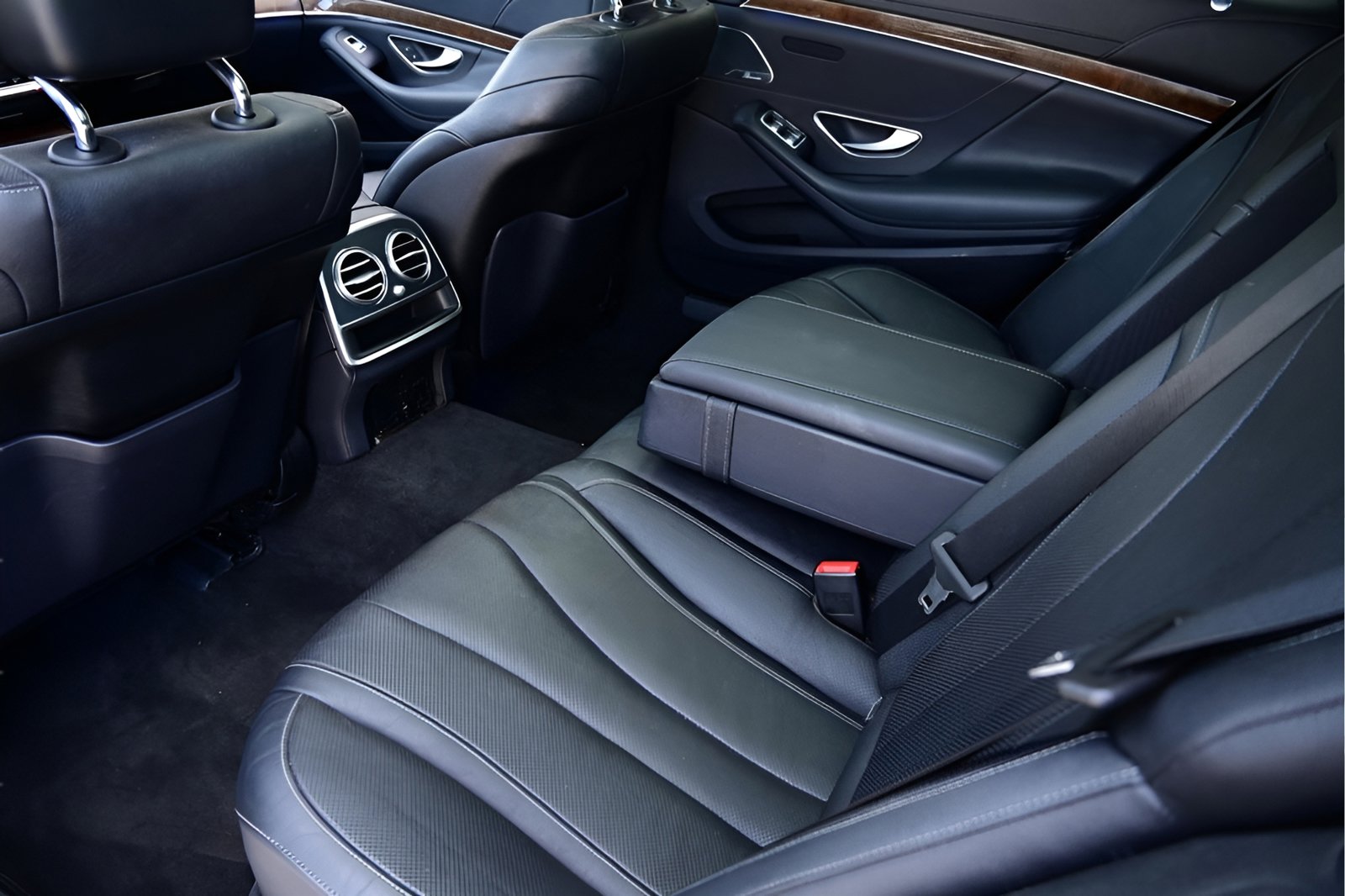 Used 2017 Mercedes-Benz S 550 Sedan image 10
