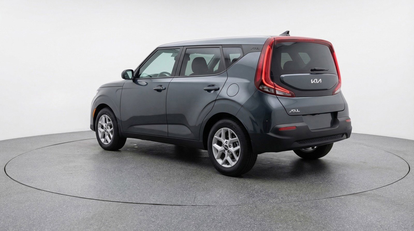 Used 2025 Kia Soul LX w/ LX Technology Package FWD image 5
