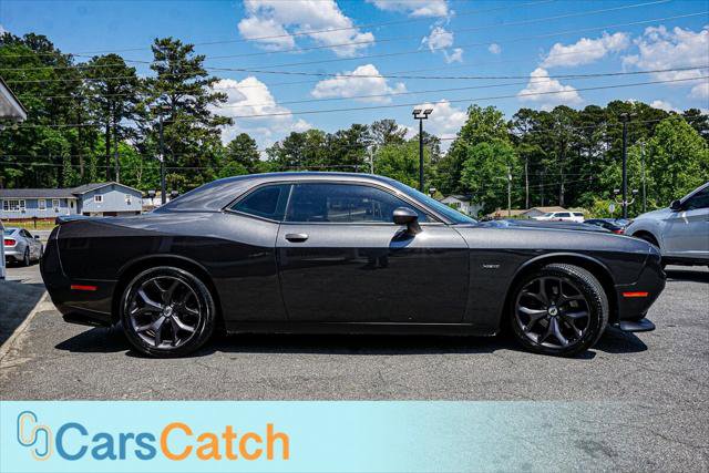 Used 2019 Dodge Challenger R/T RWD image 2