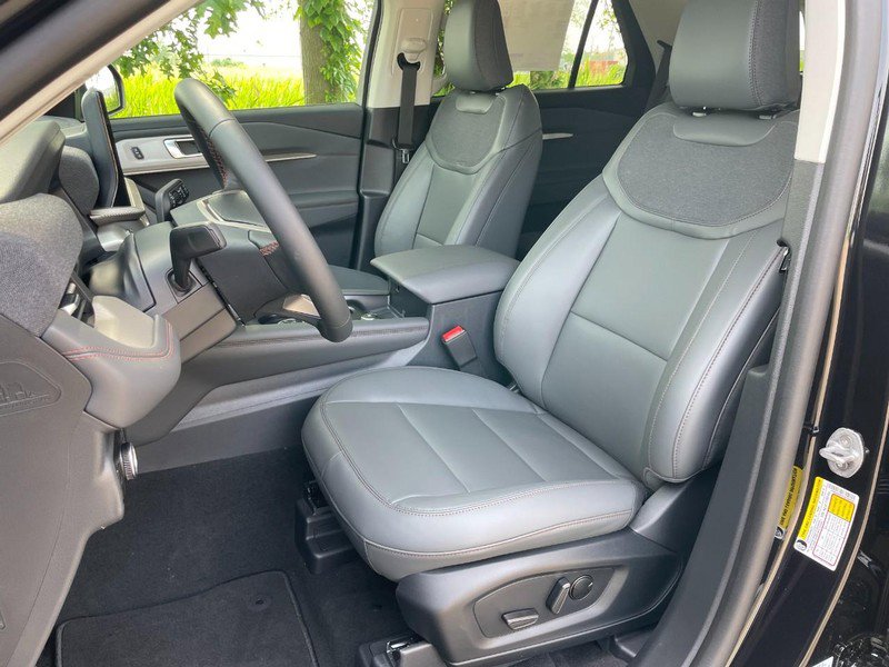 New 2025 Ford Explorer Active w/ Active Comfort Package image 21