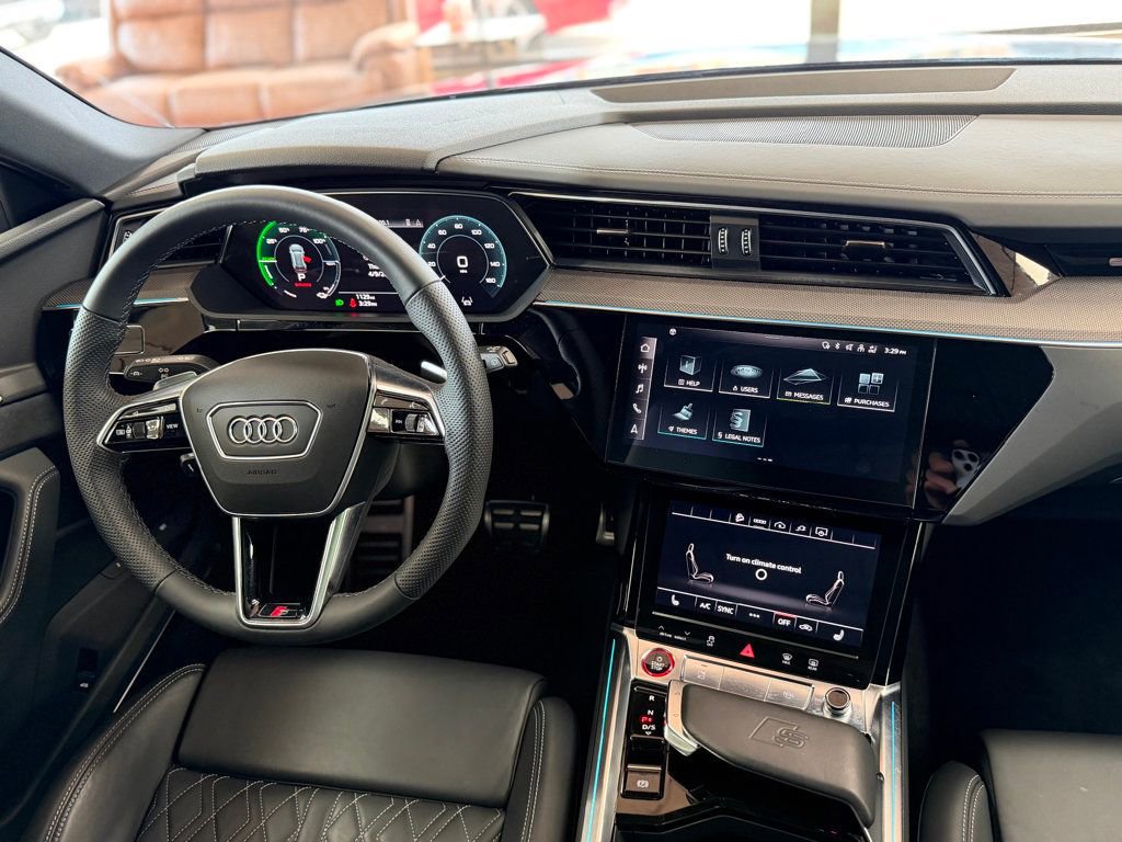 Used 2024 Audi SQ8 e-tron Premium Plus w/ AC Charging Package AWD/4WD image 38