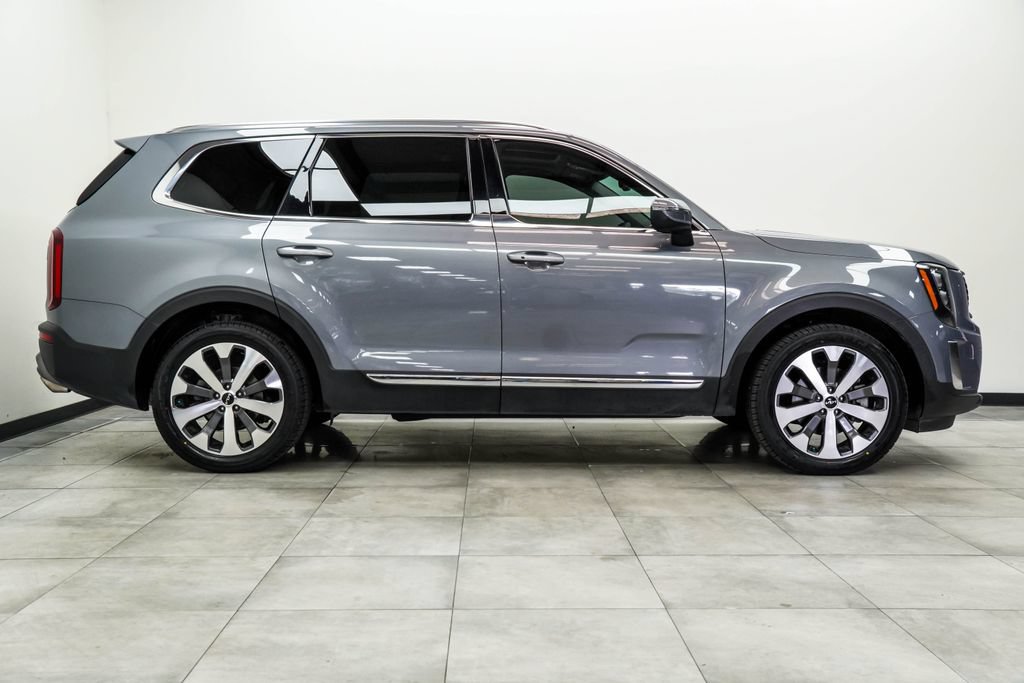Used 2022 Kia Telluride EX w/ EX Premium Package FWD image 7