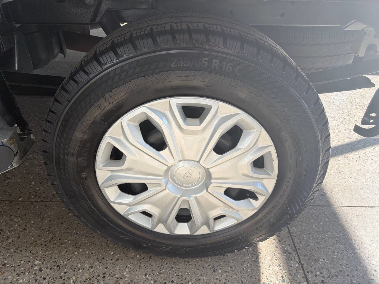 Used 2024 Ford Transit 250 Low Roof w/ Exterior Upgrade Package image 29