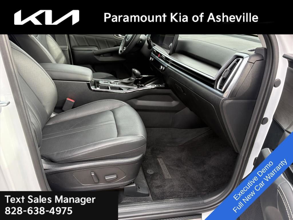 Used 2025 Kia Sorento SX image 20