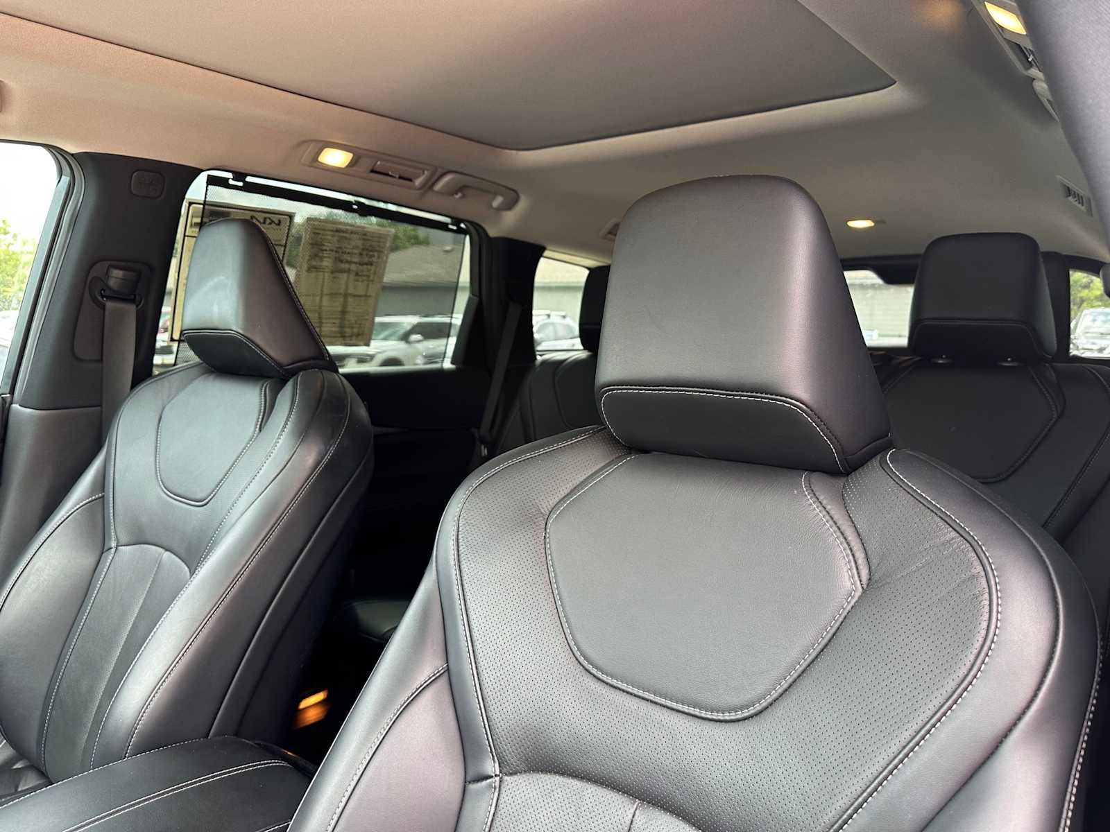 Used 2023 INFINITI QX60 Sensory w/ Vision Package image 11