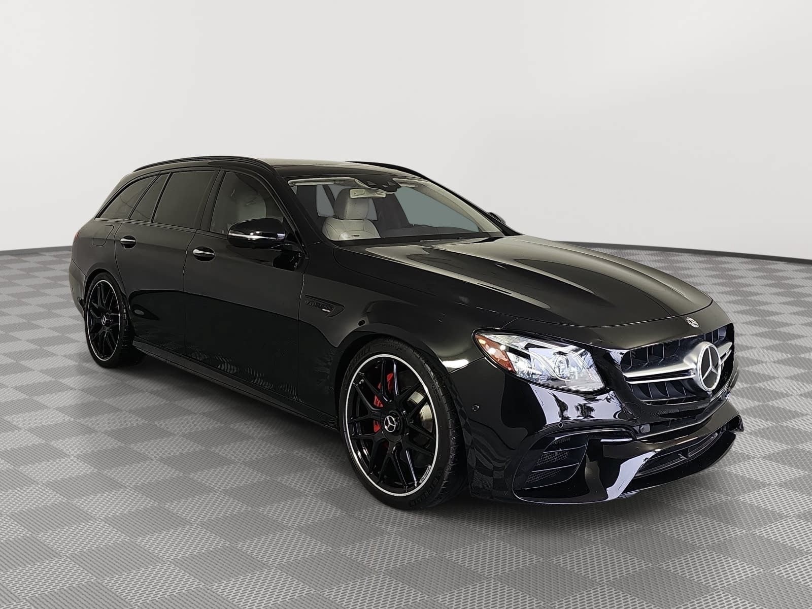 Used 2020 Mercedes-Benz E 63 AMG S image 2