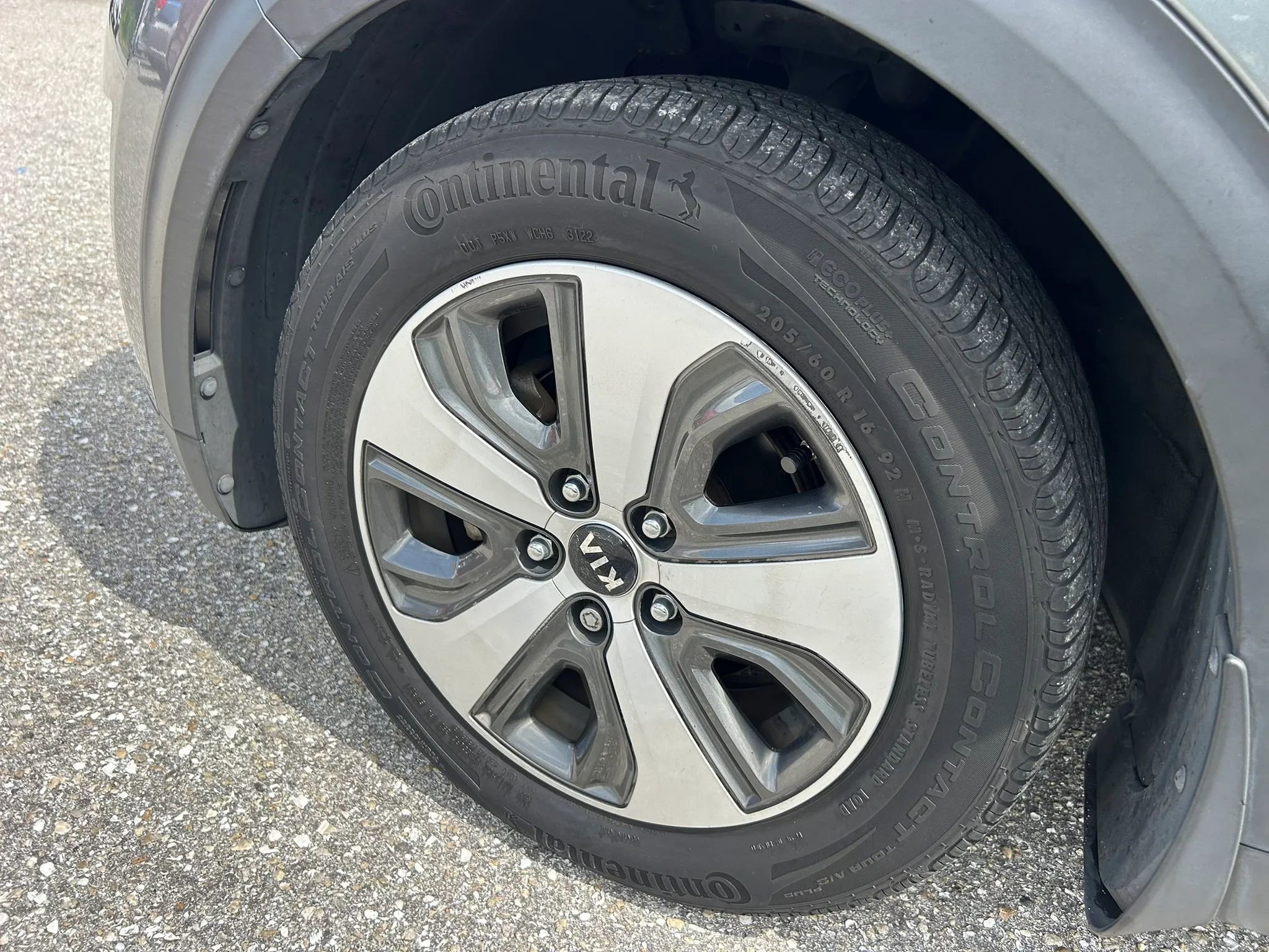 Used 2017 Kia Niro EX FWD image 9