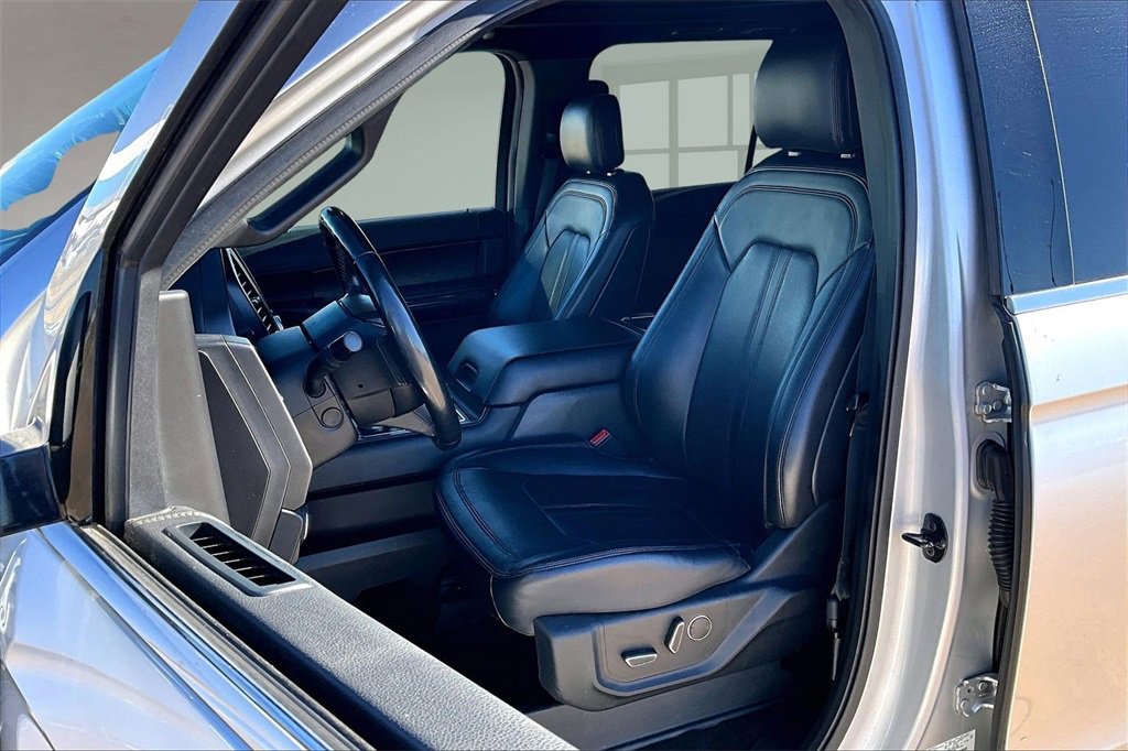 Used 2018 Ford Expedition Limited w/ Equipment Group 301A image 26