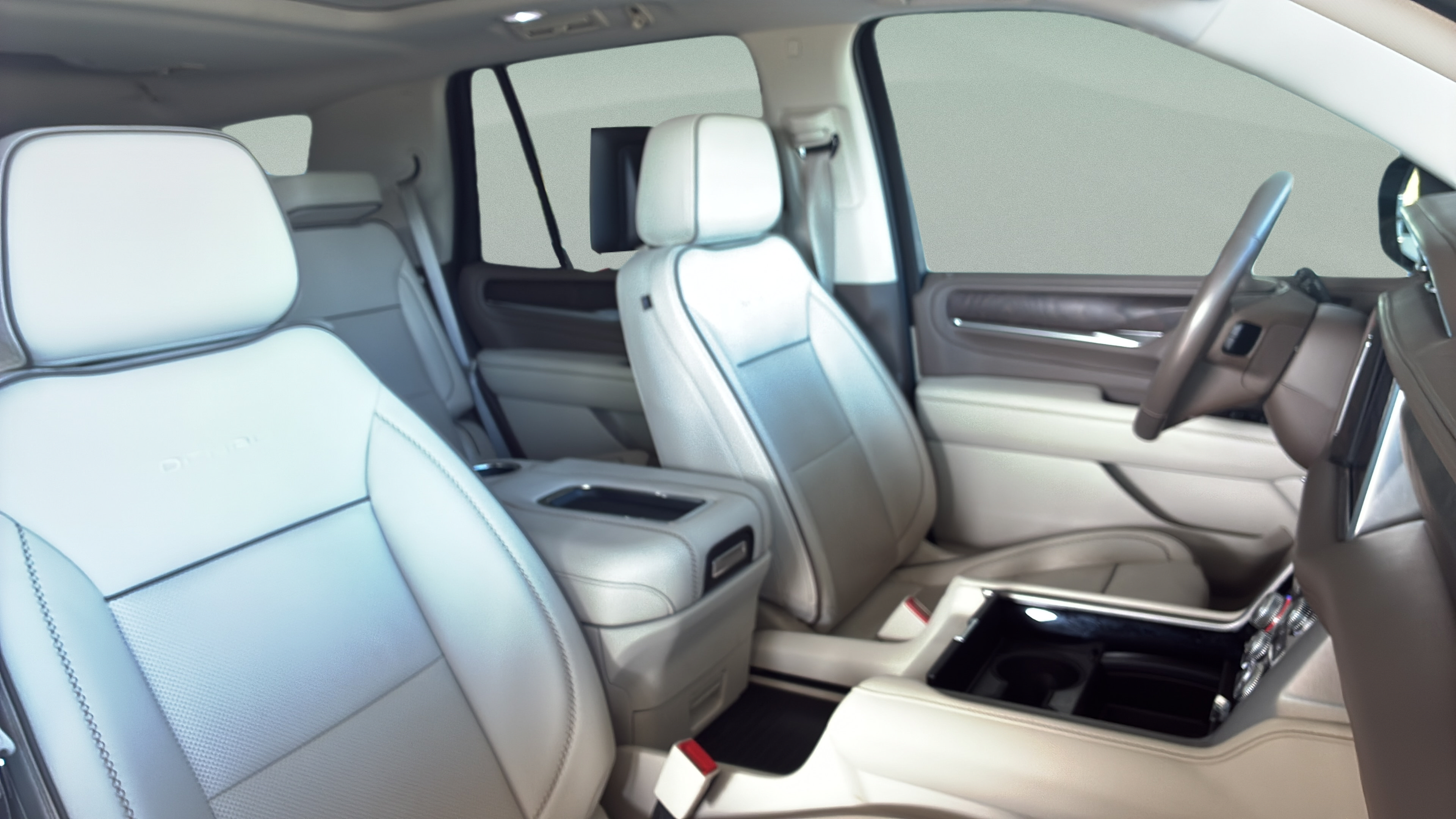 Used 2021 GMC Yukon Denali AWD/4WD image 29