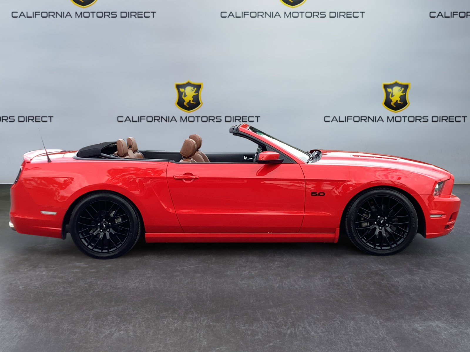 Used 2013 Ford Mustang GT Premium w/ Security Pkg RWD image 6