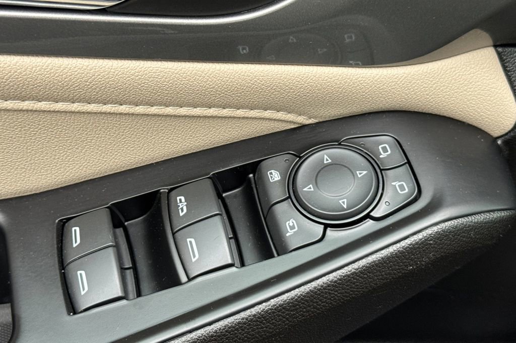 Certified 2023 Chevrolet Traverse LT w/ LT Premium Package image 12