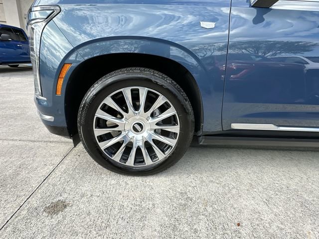 Certified 2025 Cadillac Escalade Premium Luxury Platinum image 18